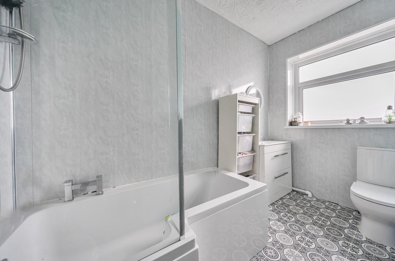 Llandafen Road, Llanelli, SA14 9BD